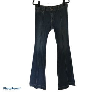 👖AG Jeans: The Mia Pintuck Flare